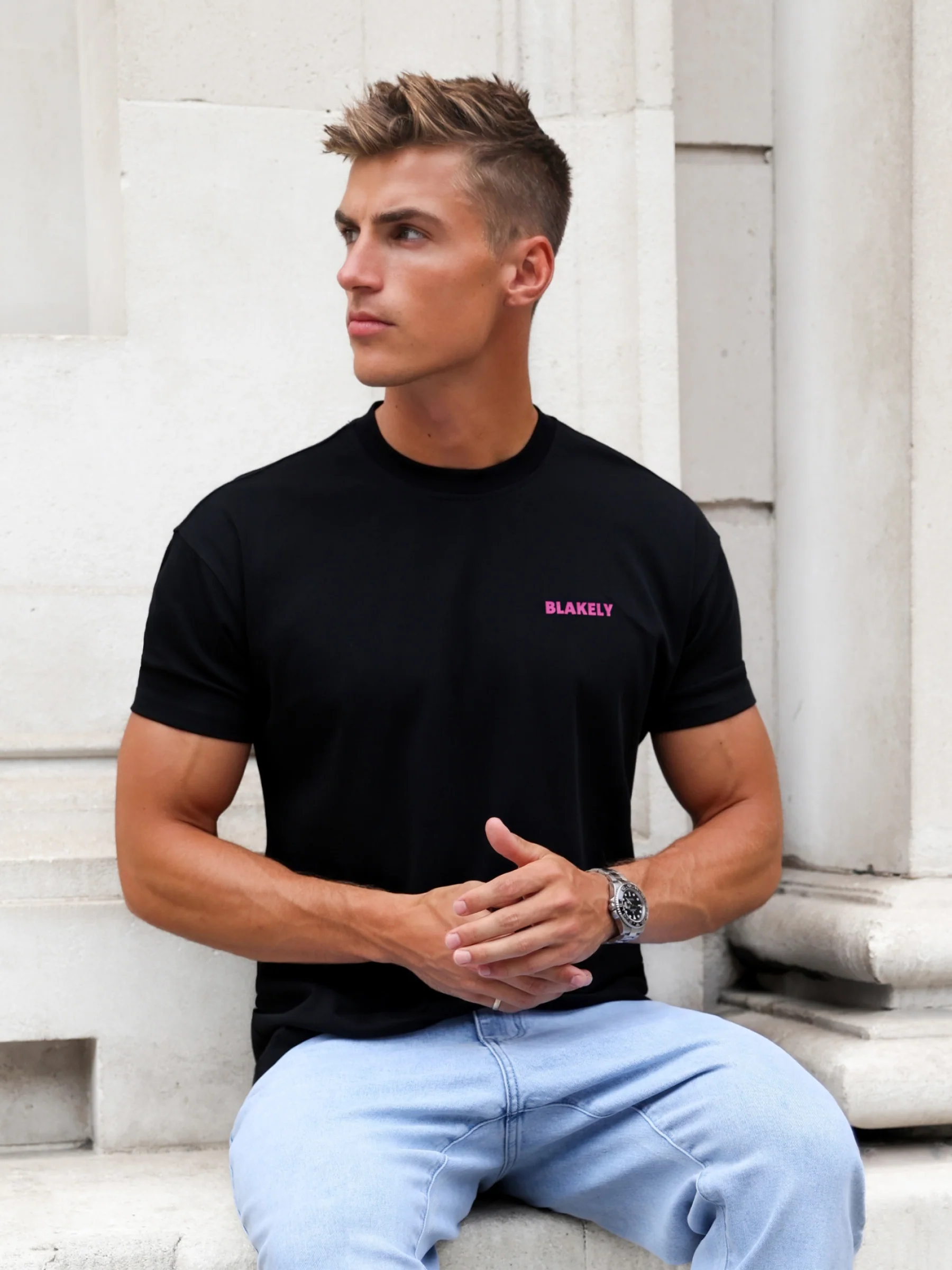 Arlo Relaxed T-Shirt - Black & Pink - Image 6