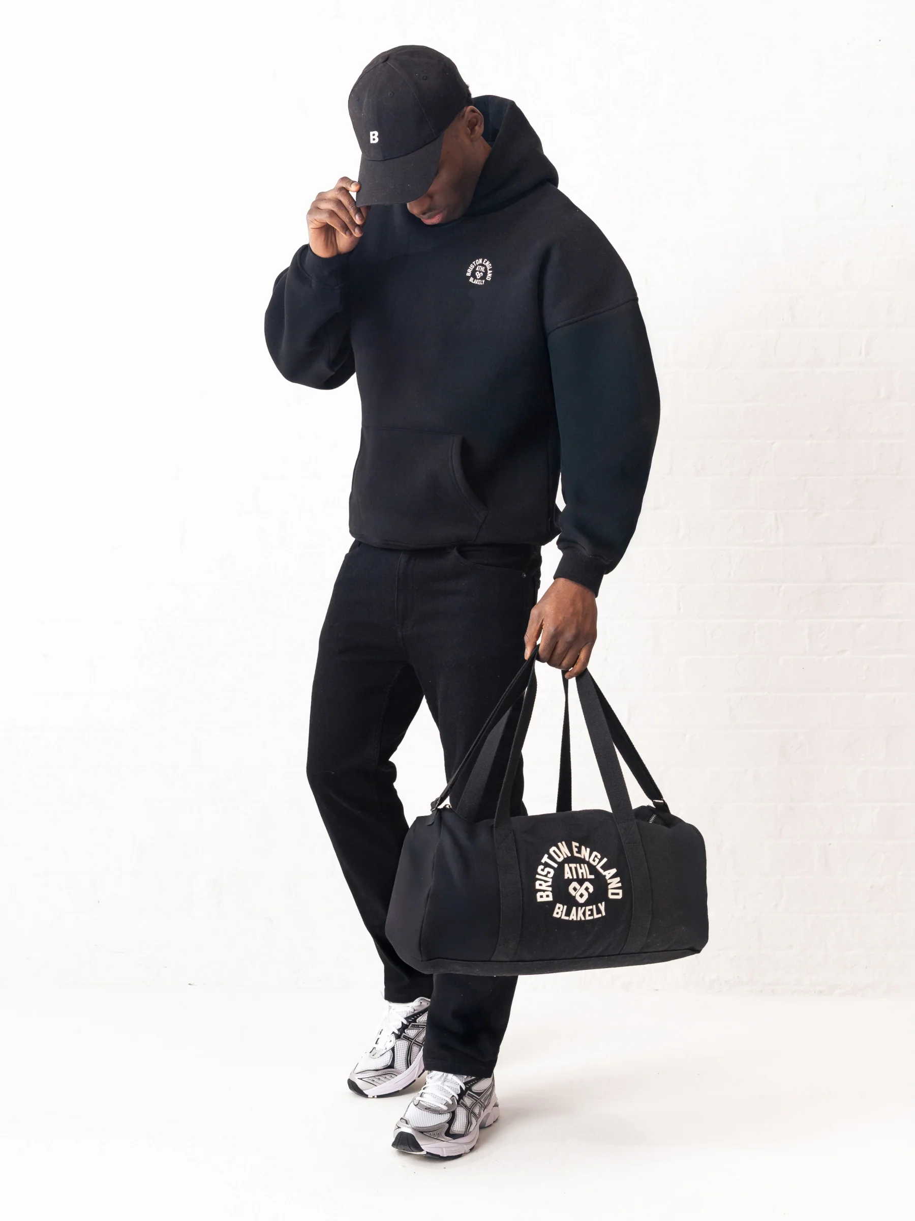 Briston Relaxed Hoodie - Black - Image 4