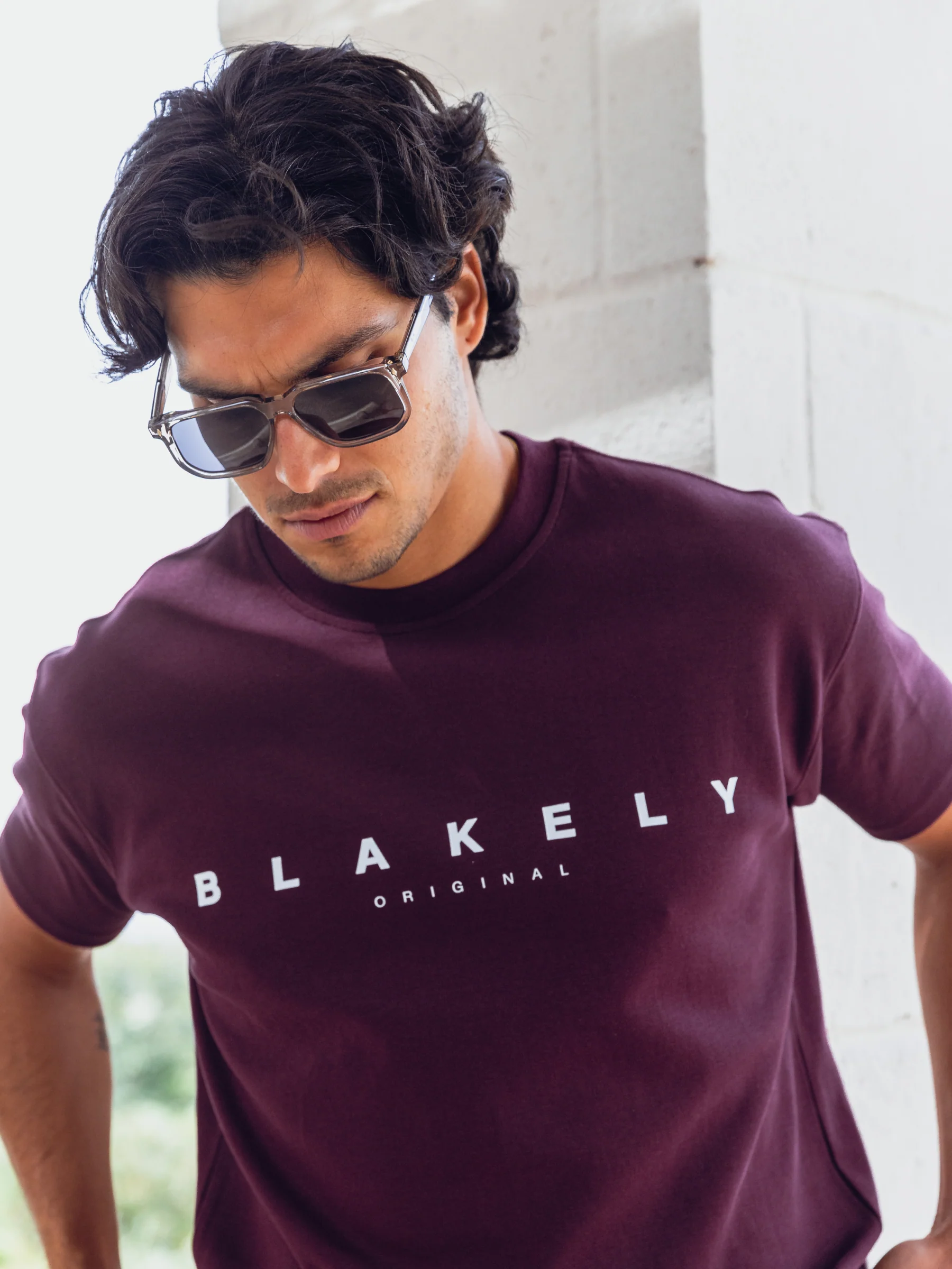 Colton Relaxed T-Shirt - Burgundy - Image 3