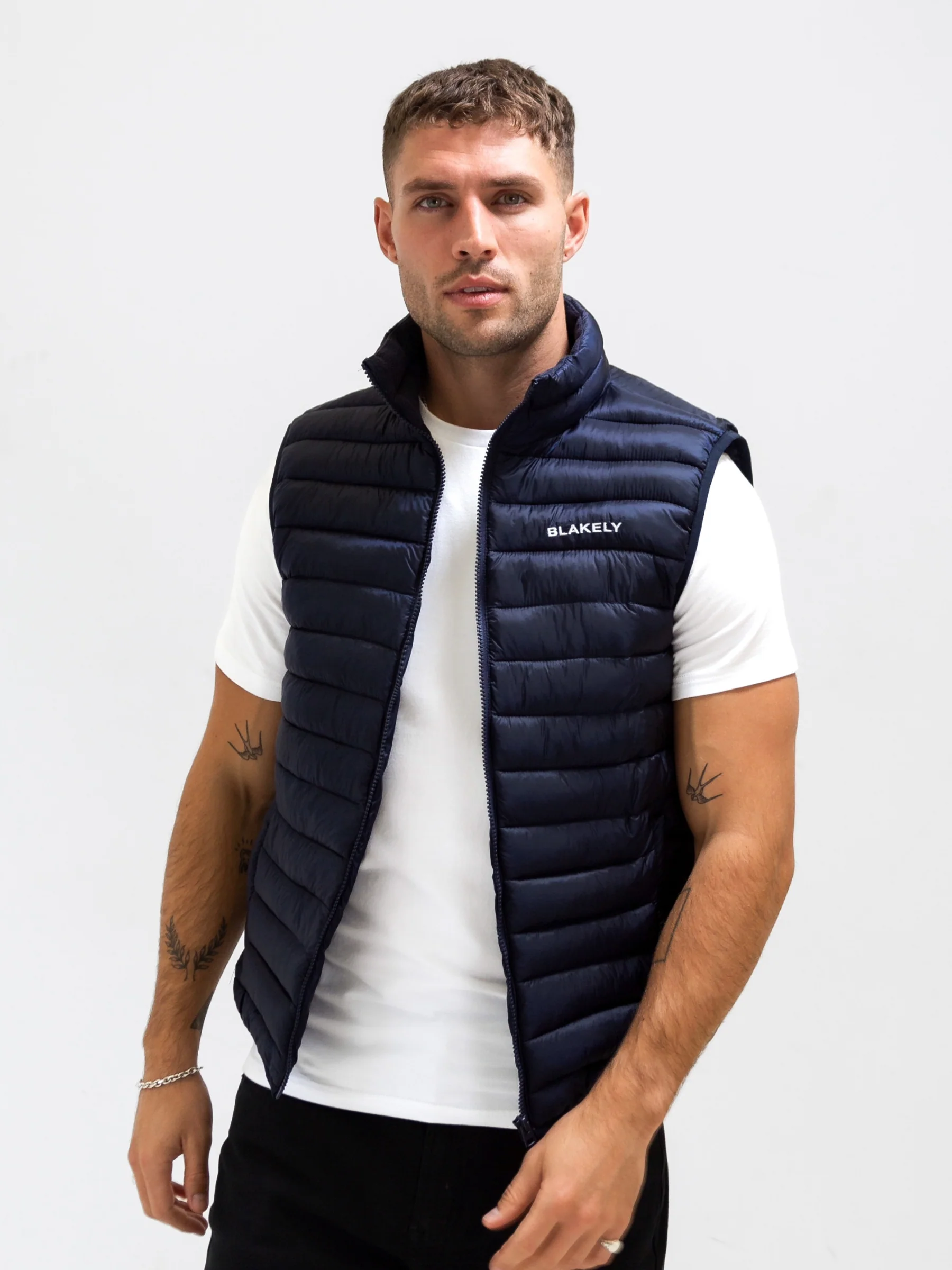 Ellis Lightweight Gilet - Navy - Image 2