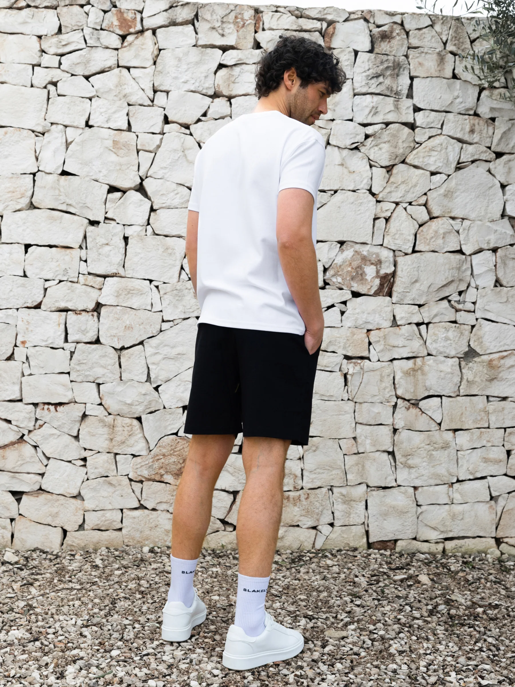 Freddie Relaxed Linen Shorts - Black - Image 4