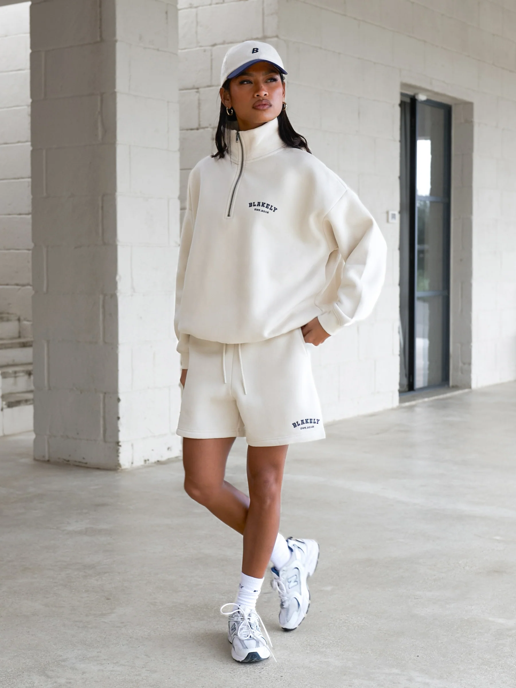 Heritage Jogger Shorts - Chalk & True Navy - Image 4