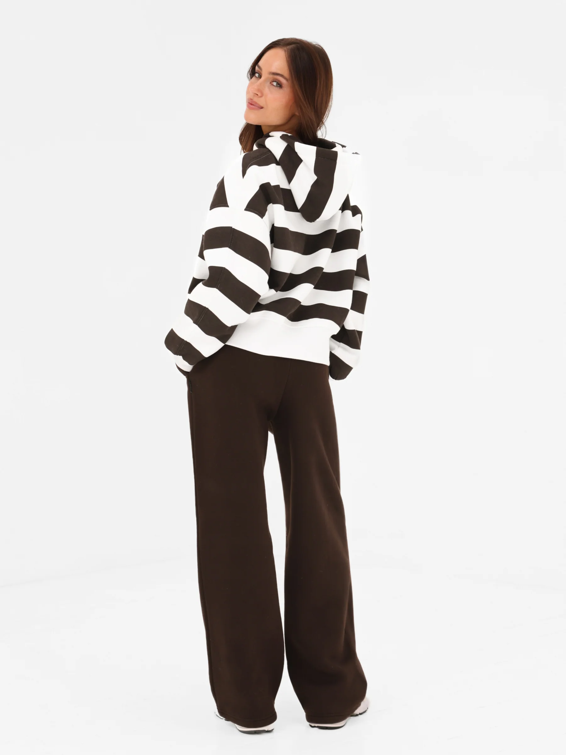 Isabel Wide Leg Sweatpants - Coffee Bean - Image 5