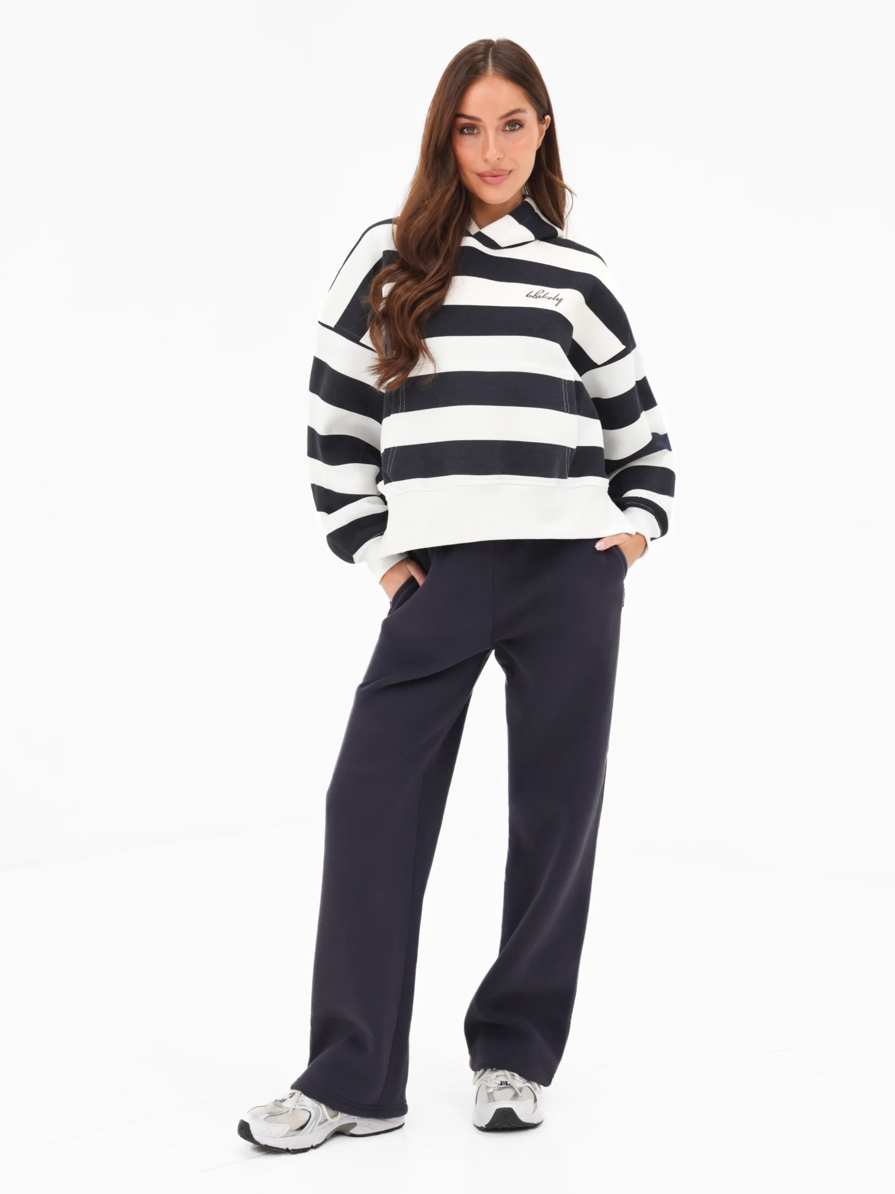 Isabel Wide Leg Sweatpants - True Navy - Image 4