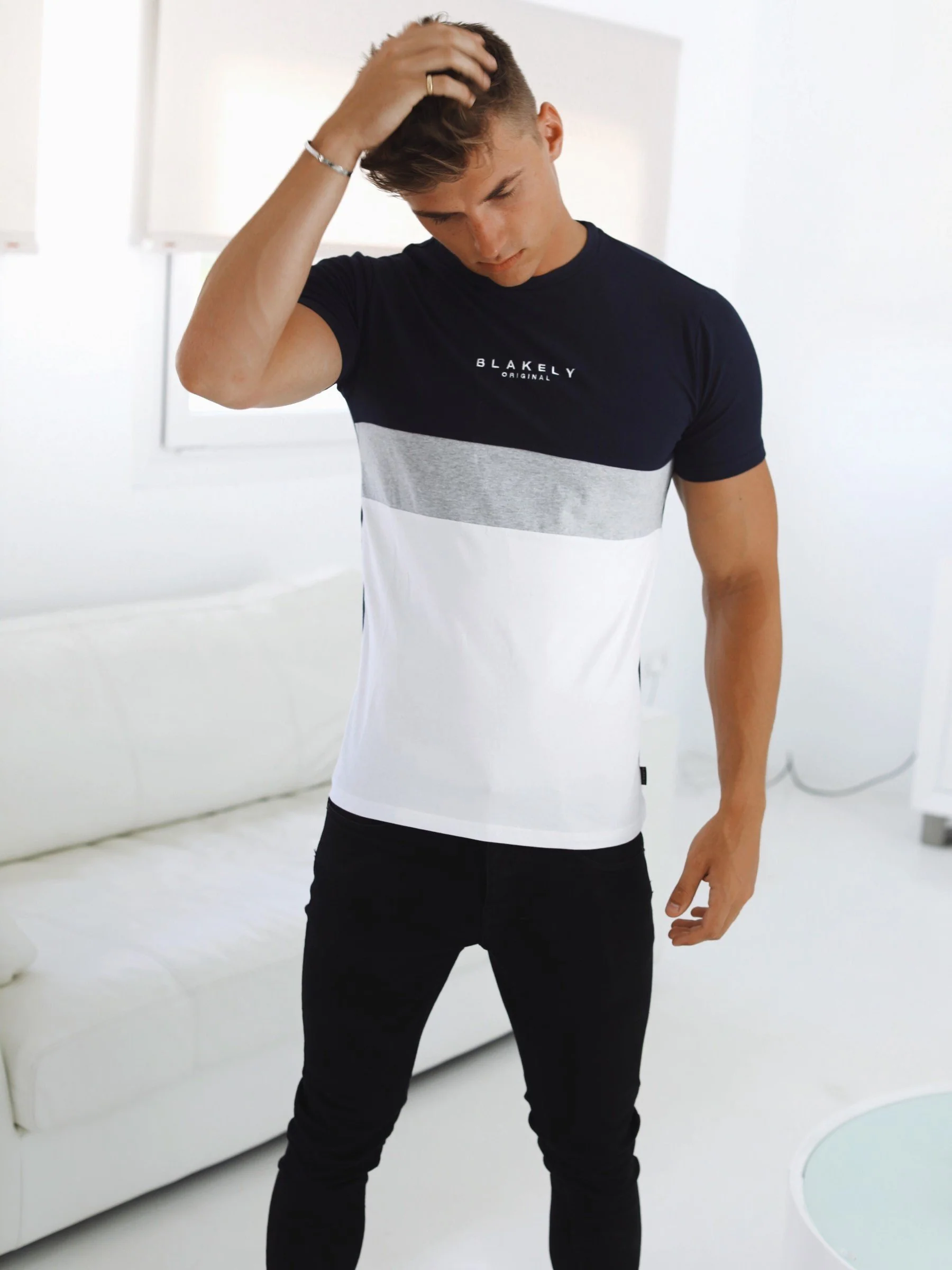 Italica T-Shirt - Navy - Image 6