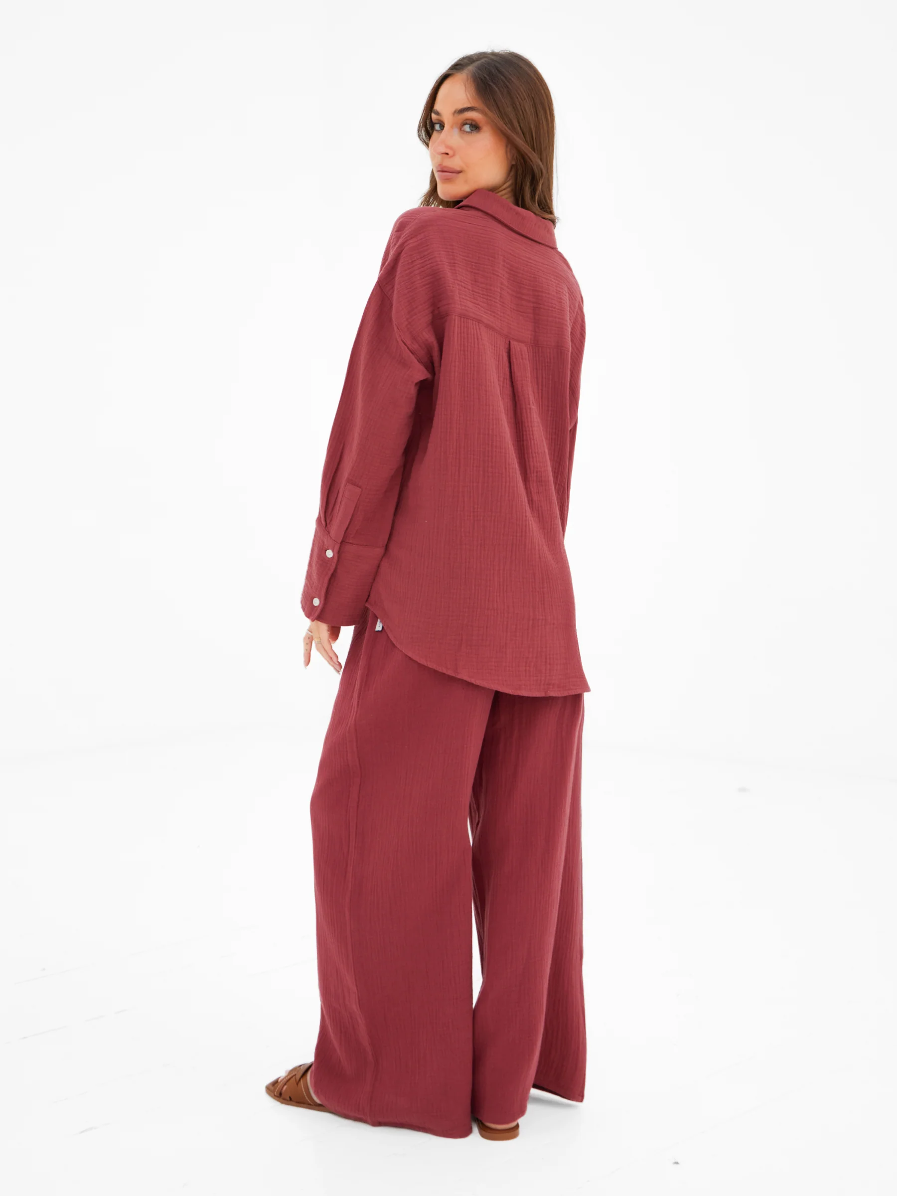Mila Oversized Shirt - Washed Red - Image 4