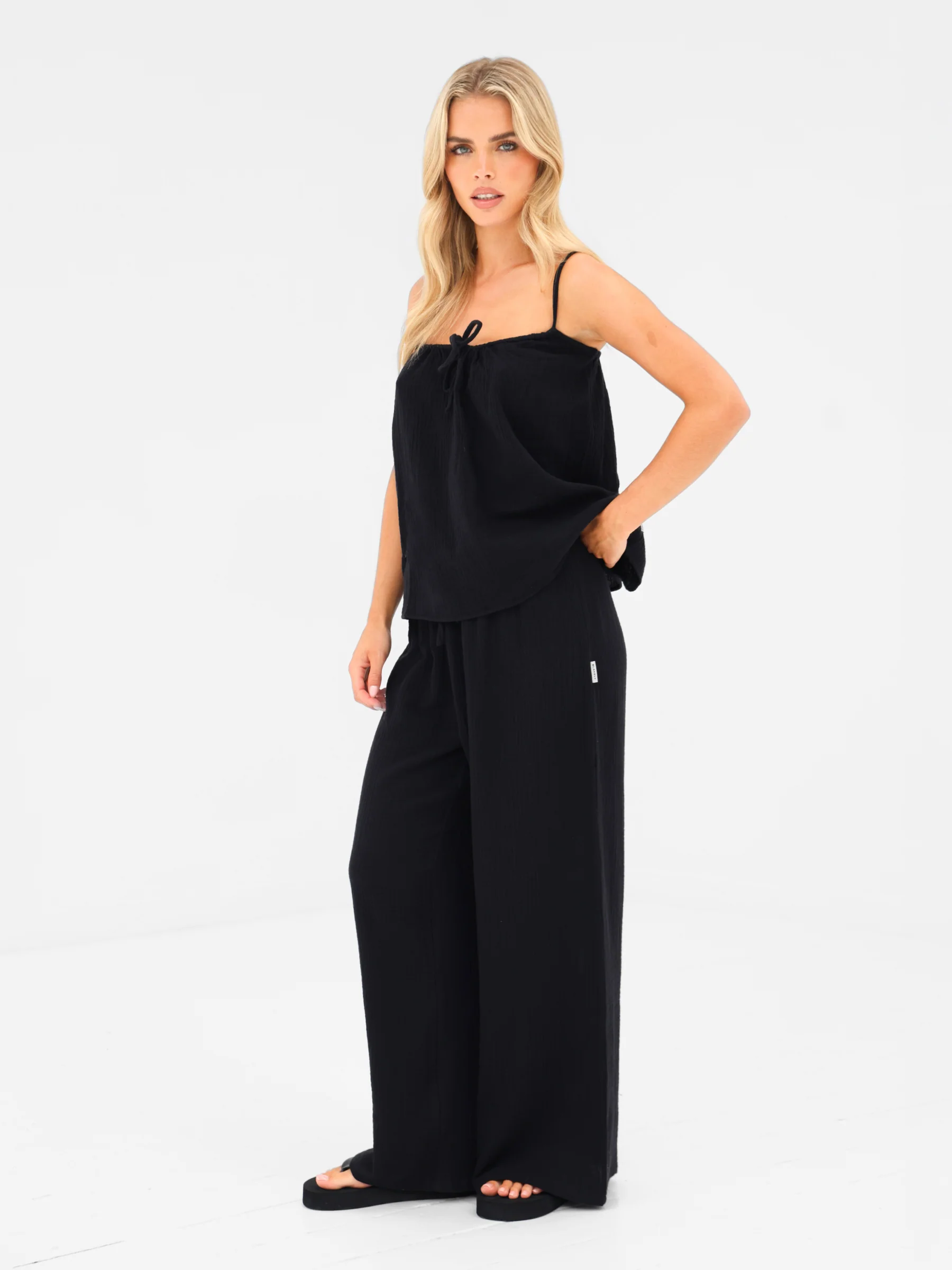 Mila Wide Leg Trousers - Black - Image 4