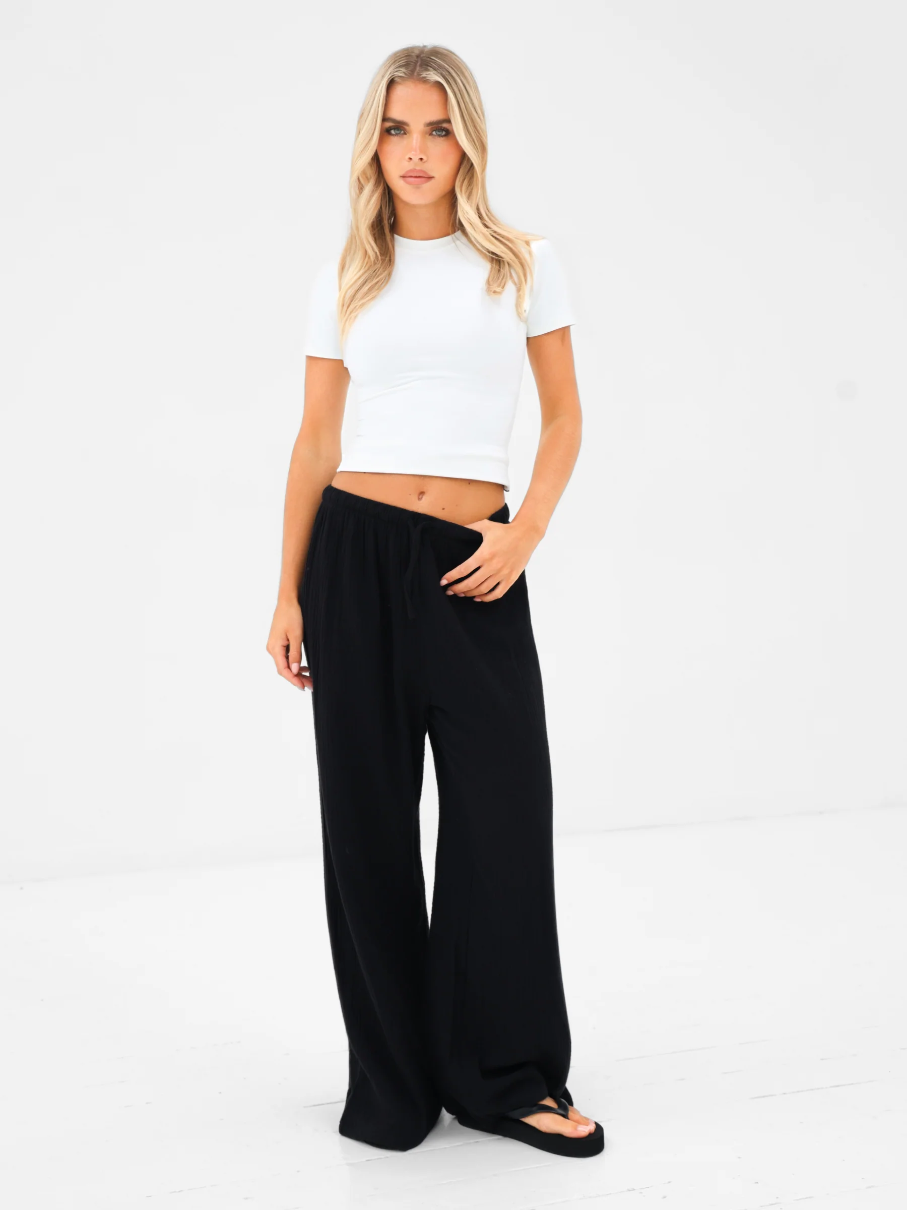Mila Wide Leg Trousers - Black - Image 5