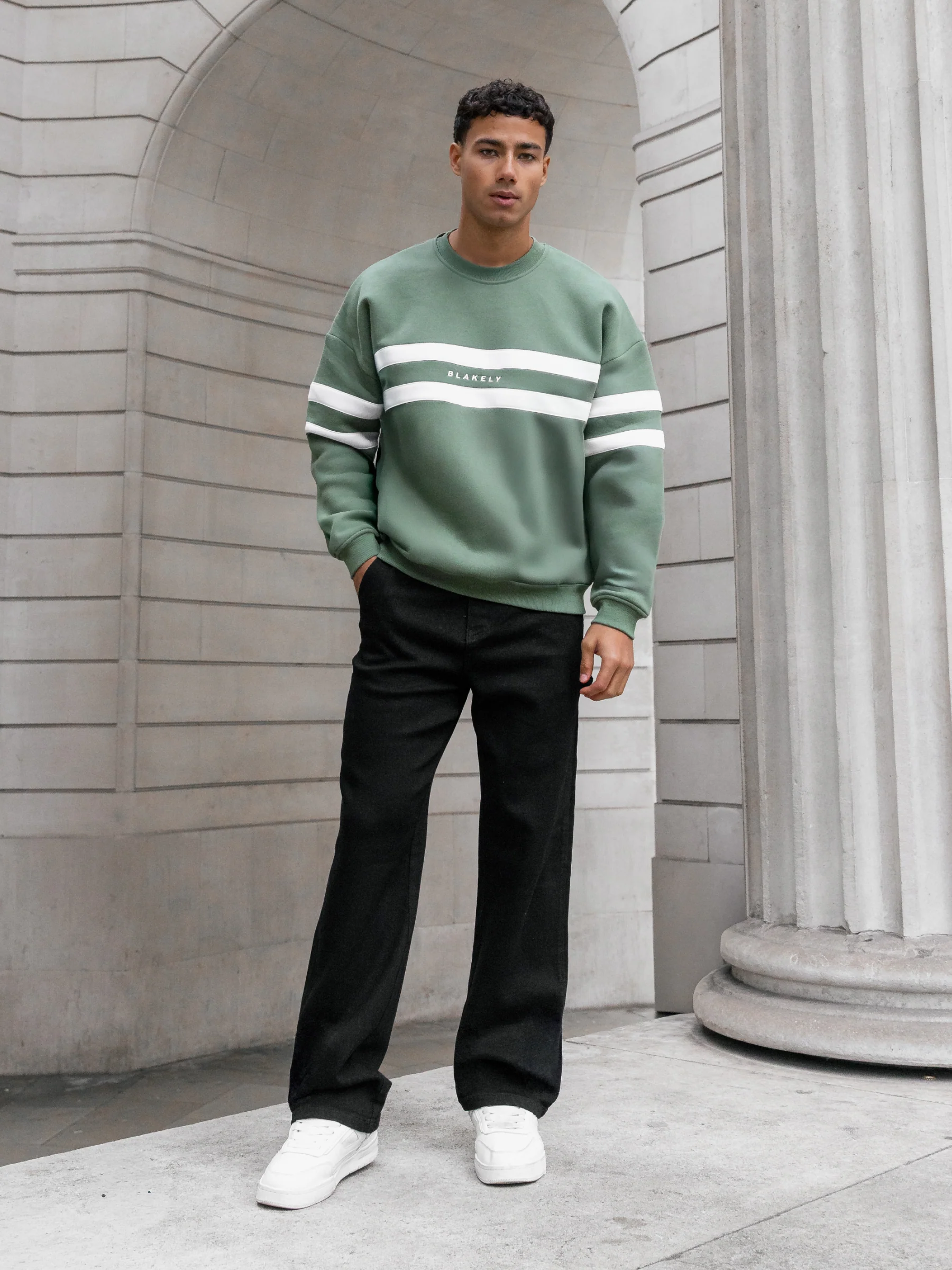 Noah Relaxed Jumper - Green - Image 3