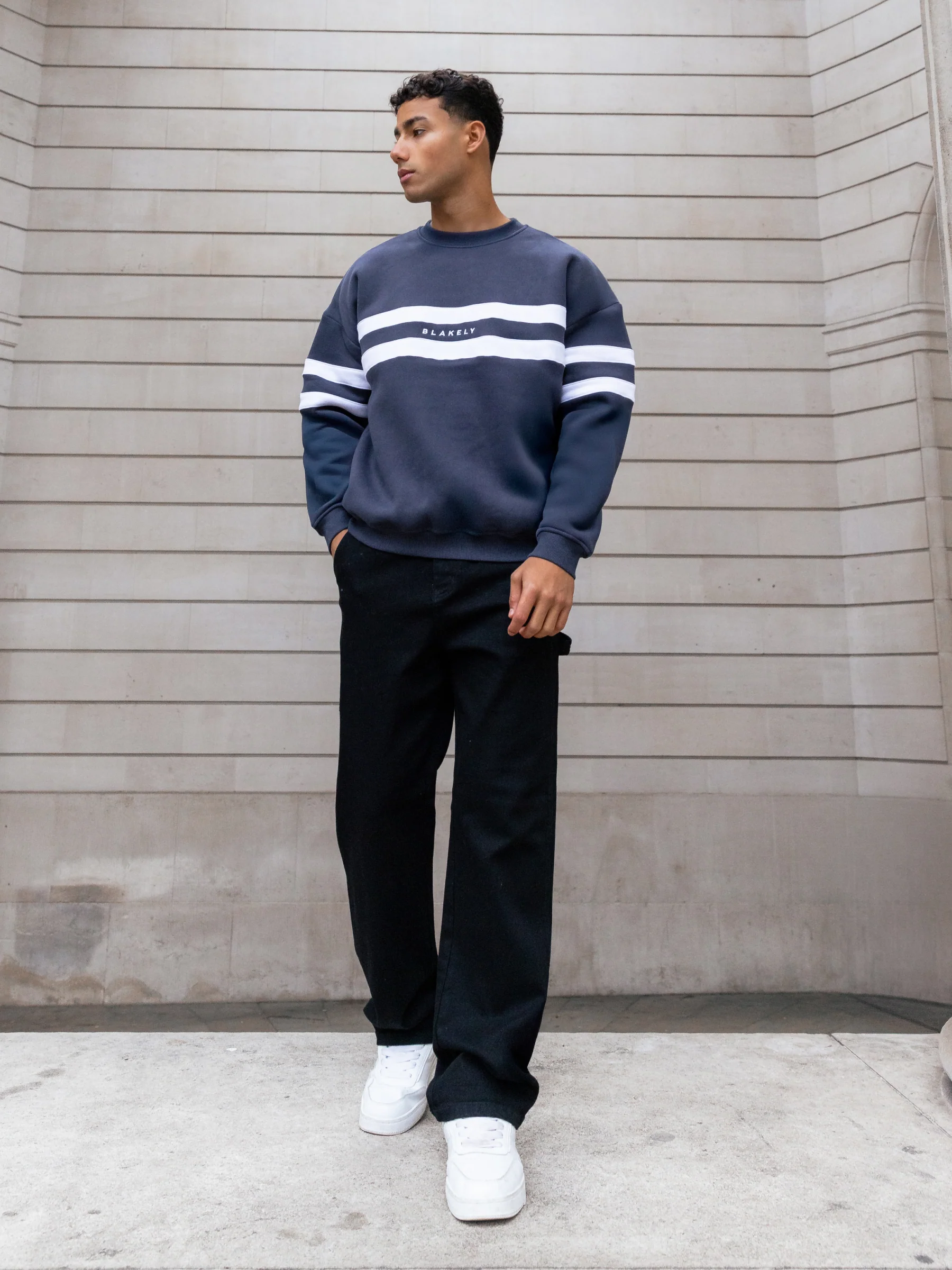 Noah Relaxed Jumper - True Navy - Image 3