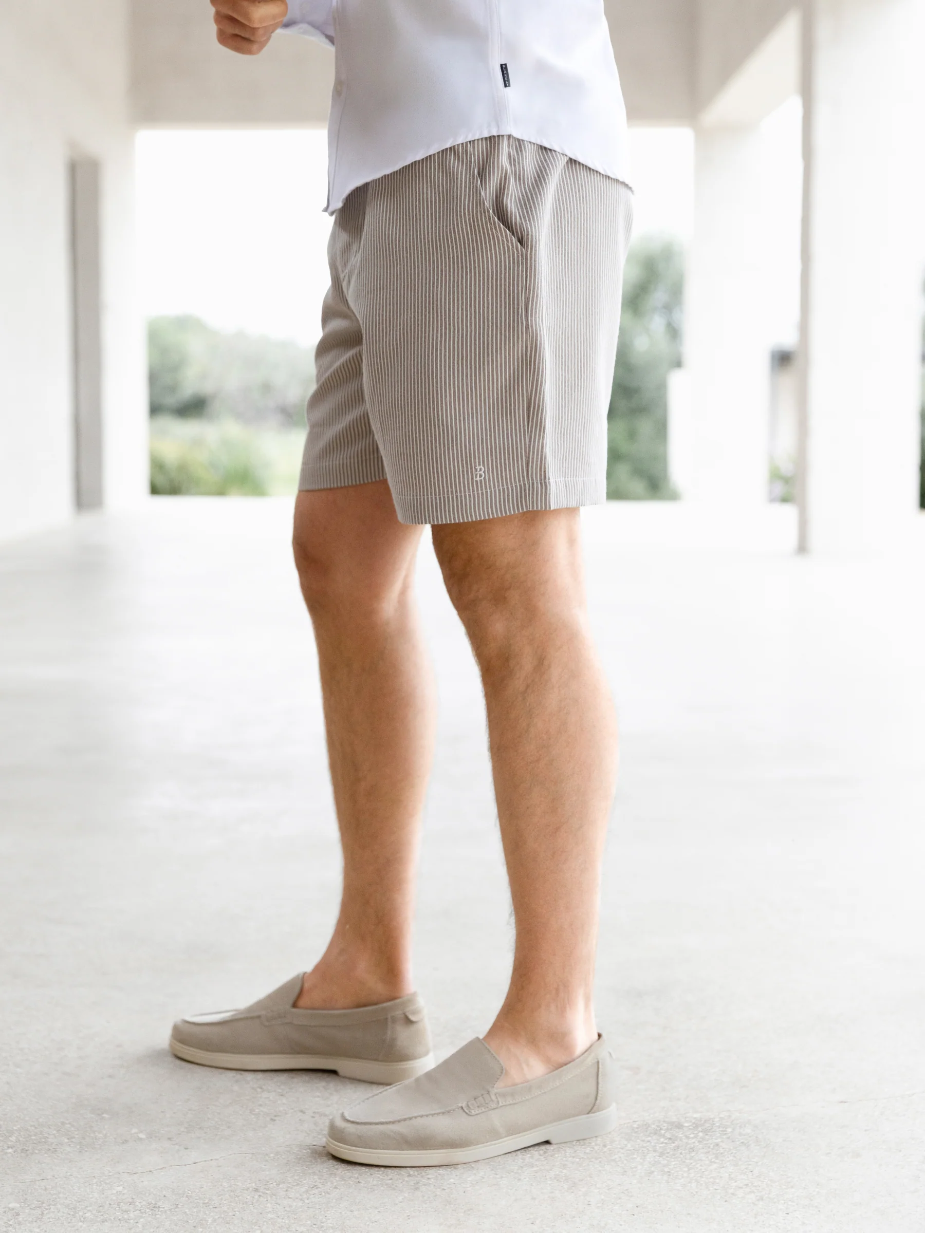 Oskar Relaxed Stripe Shorts - Brown - Image 5