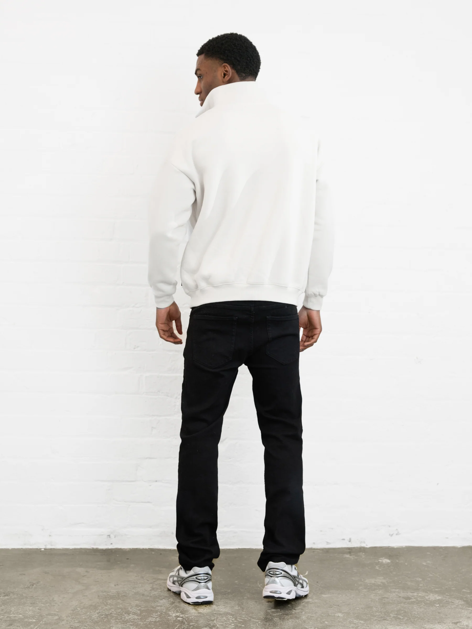 Outline Varsity 1/4 Zip Up Jumper - Chalk - Image 4