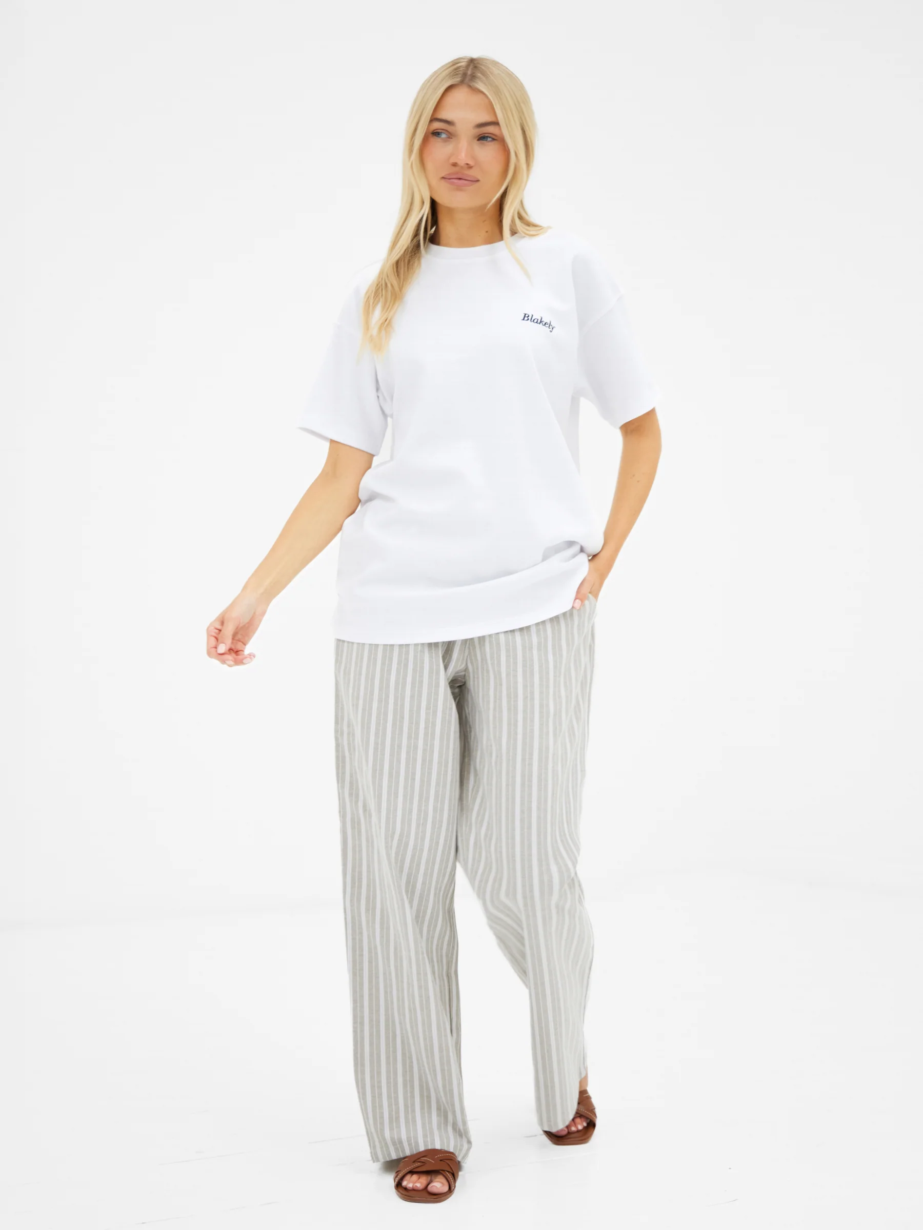 Pia Peach Oversized T-Shirt - White - Image 6