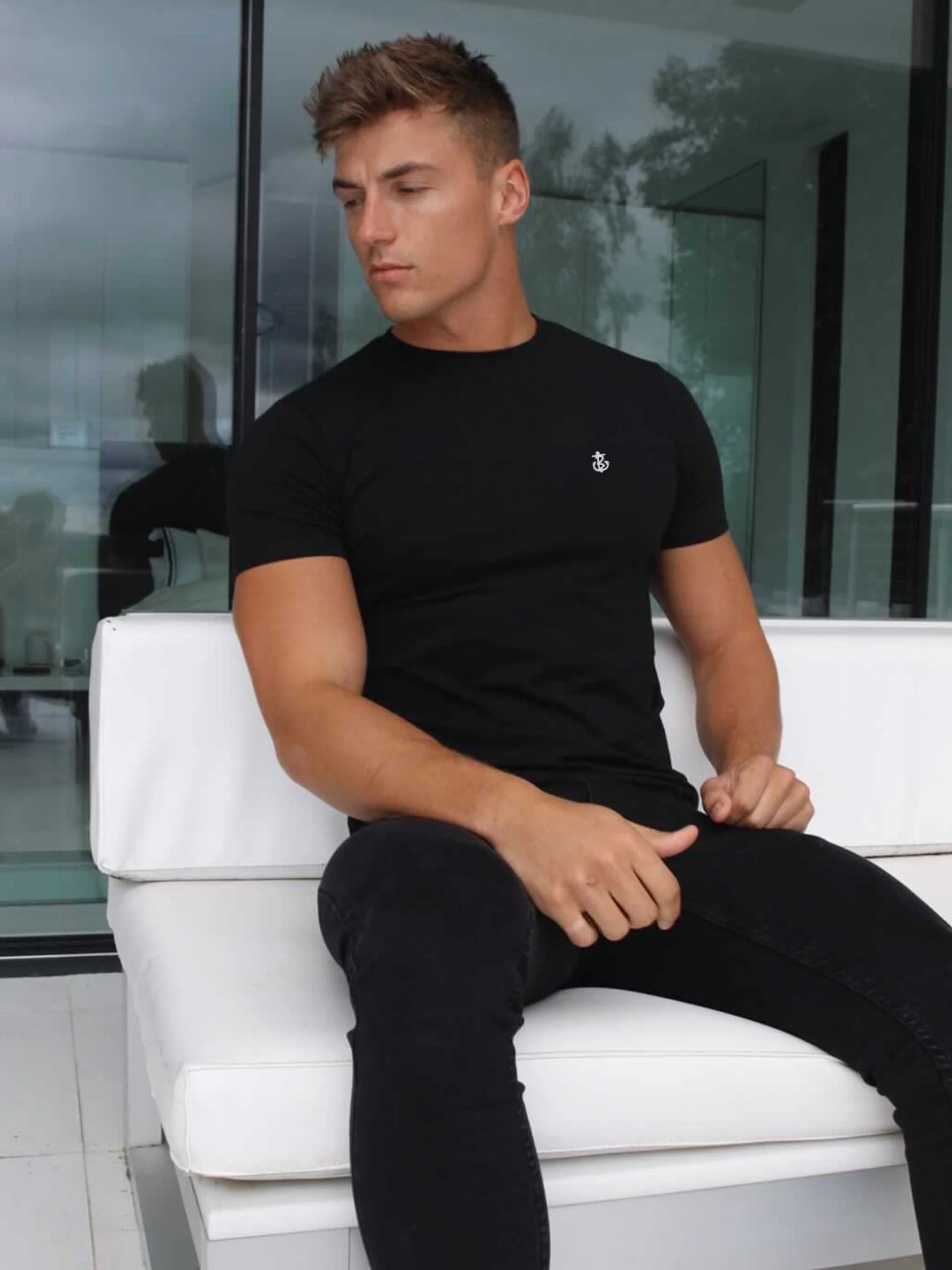 Salthouse T-Shirt - Black - Image 6