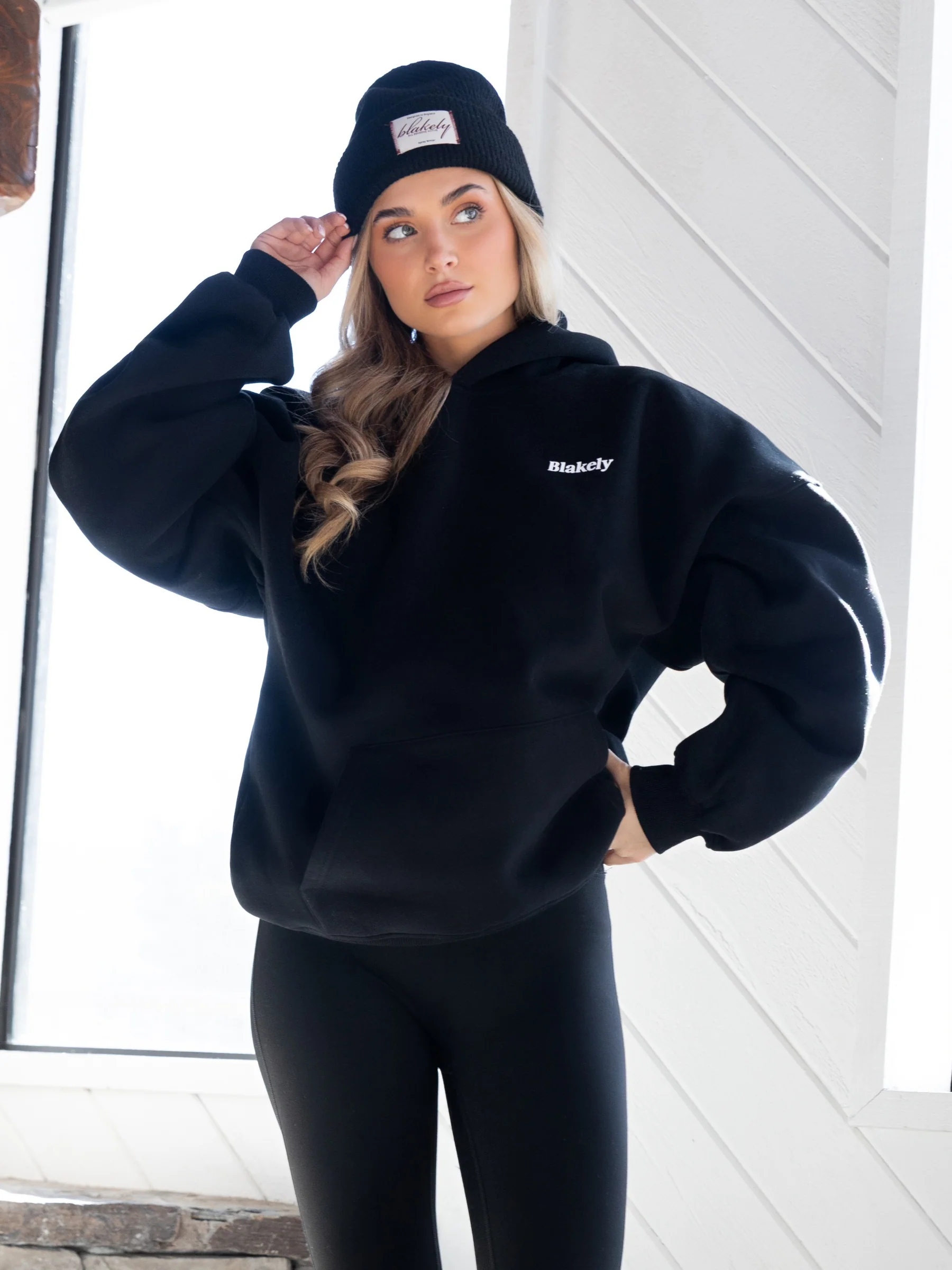 Saskia Oversized Hoodie - Black - Image 2