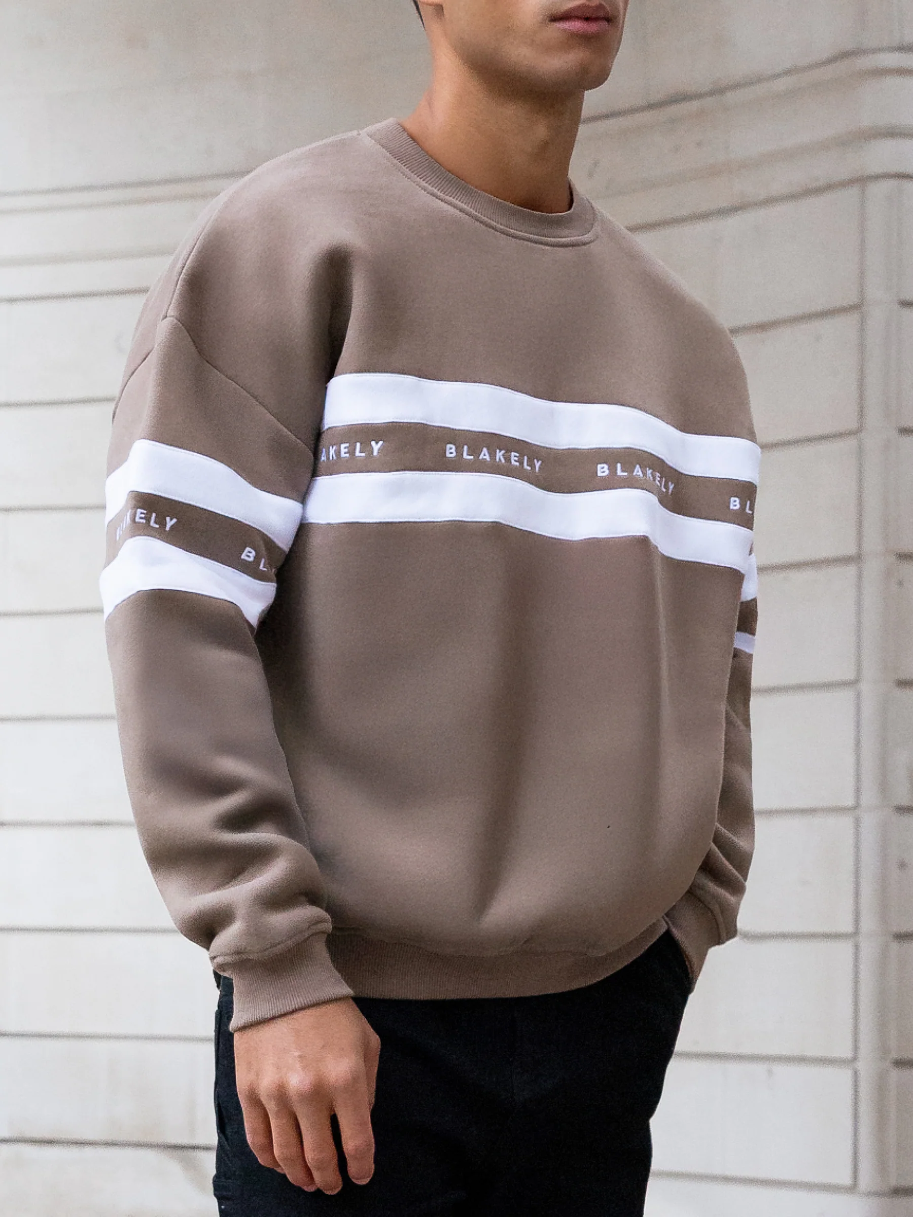 Theo Relaxed Jumper - Light Brown - Image 6