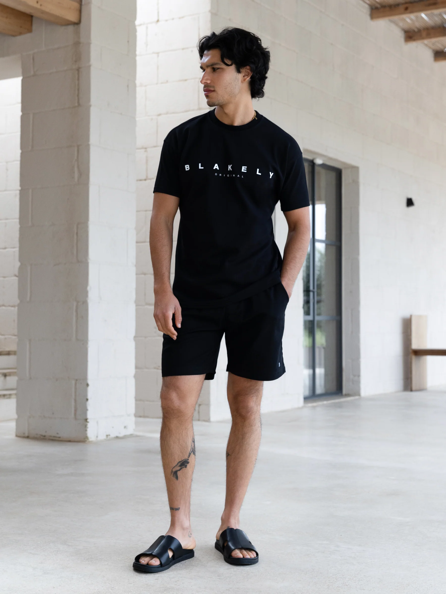 Torcross Relaxed T-Shirt - Black - Image 6