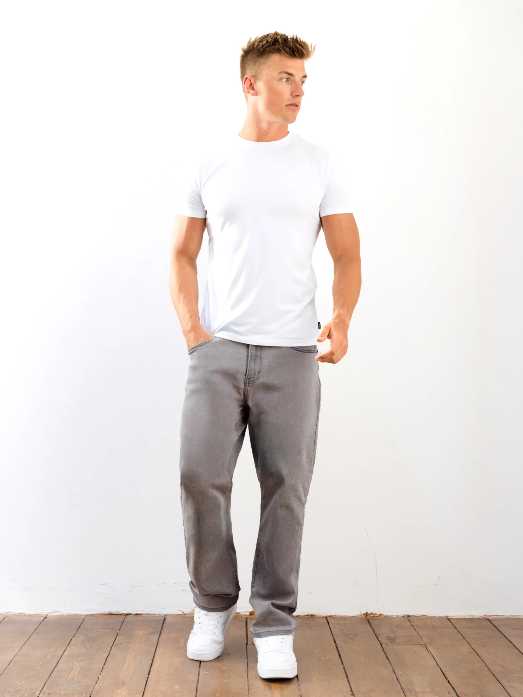 Vol.15 Loose Fitting Jeans - Grey - Image 3