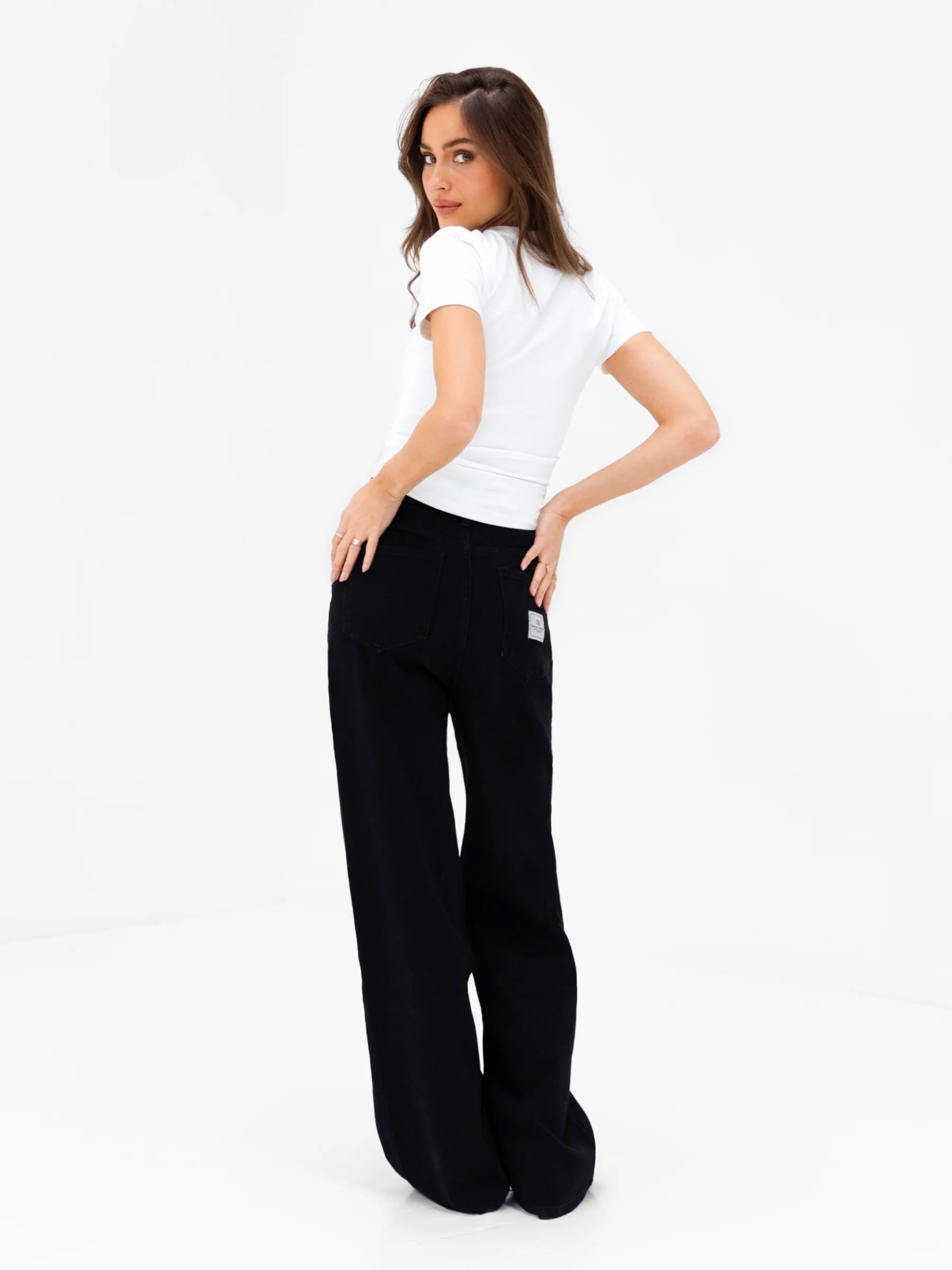 Blakely Wide Cut Jeans - Black - Image 2