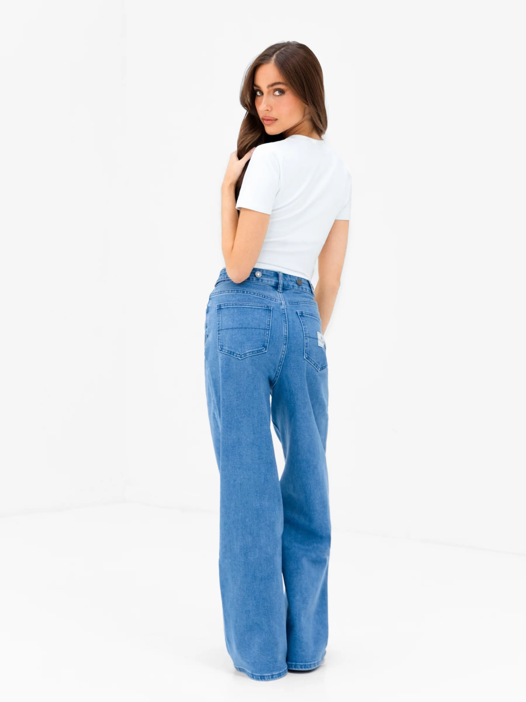 Blakely Wide Cut Jeans - Classic Blue - Image 2