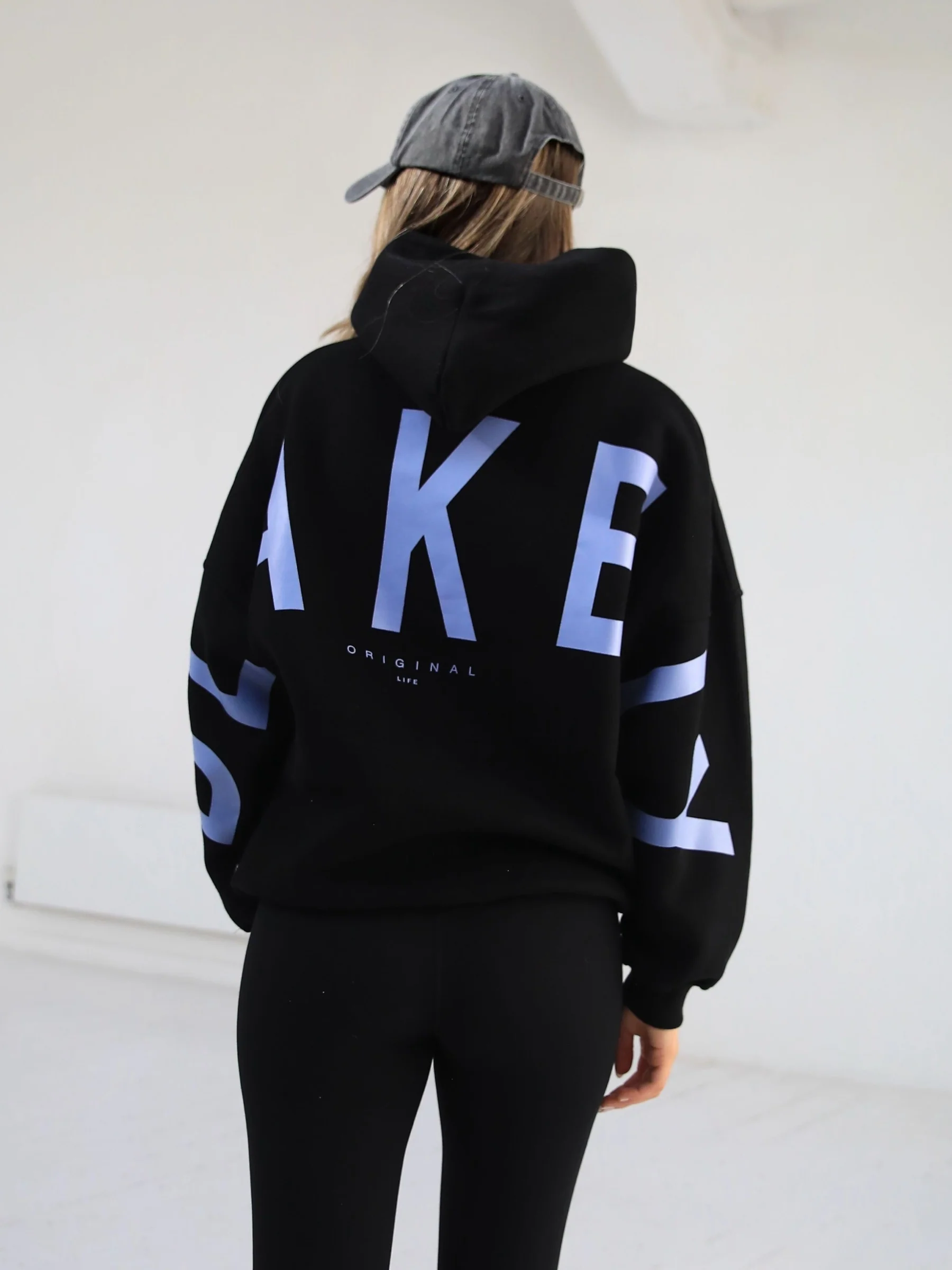 Members Isabel Oversized Hoodie - Black & Blue - Image 6