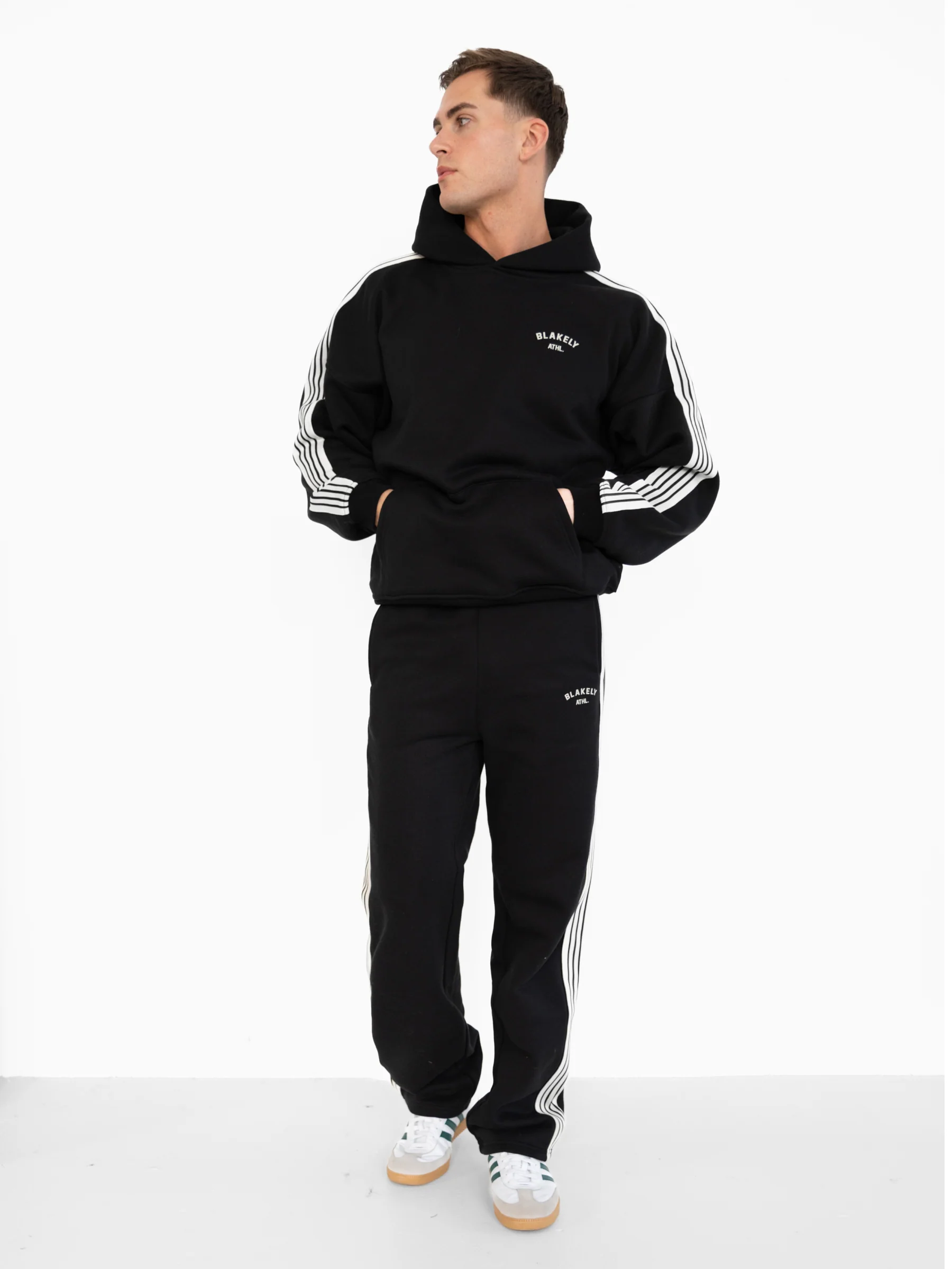 Zayd Relaxed Hoodie - Black - Image 4